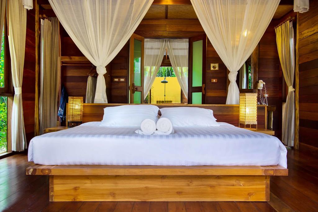 Keeree Waree Seaside Villa Банг Сафан Екстериор снимка