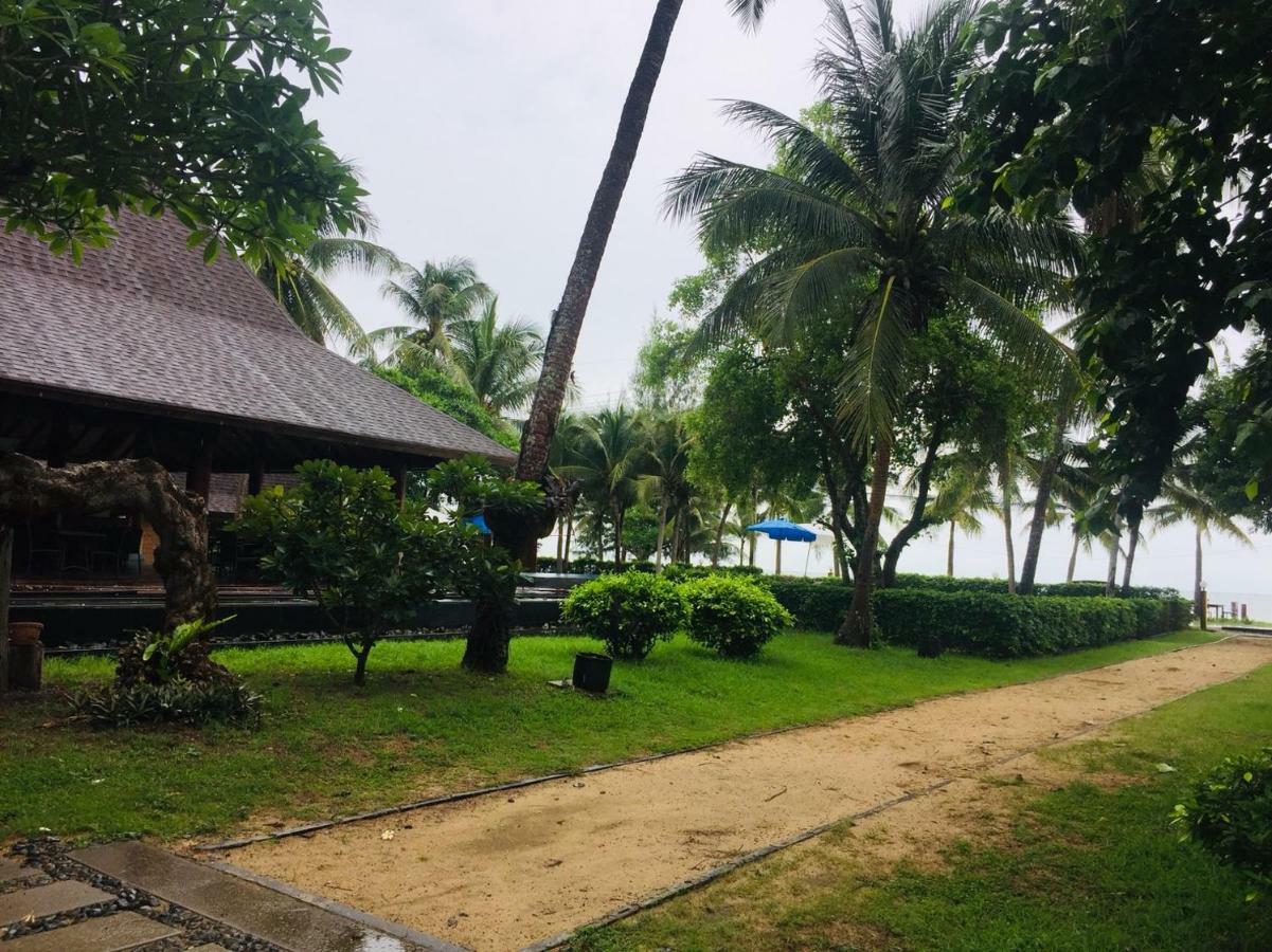 Keeree Waree Seaside Villa Банг Сафан Екстериор снимка